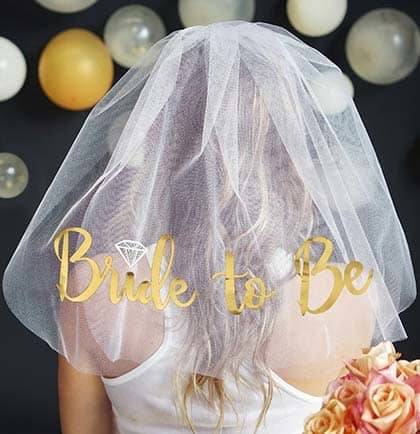 הינומה עם הדפסה Bride To Be - זהב